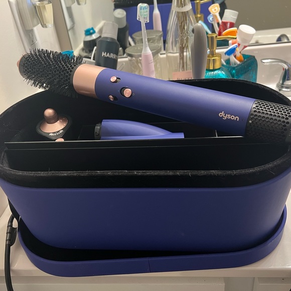 Second Generation Dyson Airwrap Complete Long - Limited Edition Colorway - Picture 2 of 3